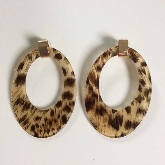 BaubleBar Leopard Style Acrylic Fashion Earrings - Picture 6 of 7